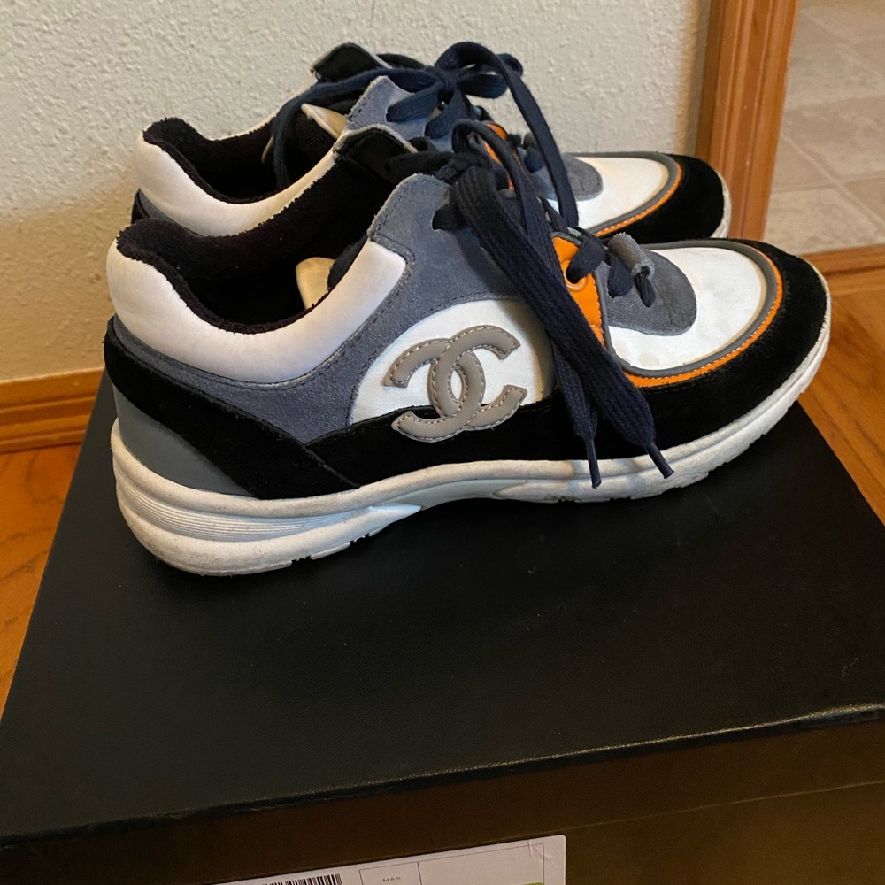 💯 %Authentic Chanel 👟